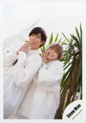 【中古】生写真(ジャニーズ) Snow Man/阿部亮平・佐久間大介/膝上/海外(タイ)オフショット/公式生写真