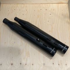 ダイナ用 スクリーミンイーグルⅡ スリップオンマフラー - メルカリ