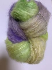 ハンドメイド　パンジー手染め極太アクリルモヘア　　1枷　245g