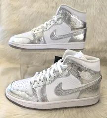 なんでもや様専用【中古】 NIKE （ナイキ） エア ジョーダン 1 ミッド SE メタリックシルバー 靴 メンズ  シルバー FN5031-100 unused:S 26.5㎝