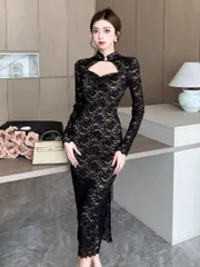 美しい総レースのロングワンピース　結婚式 パーティー セクシー 胸元カットライン