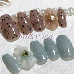 No.199 アシメントリーネイル ❁︎ ぷっくりフラワー