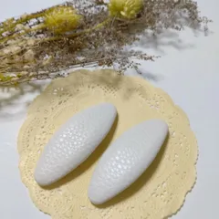 フェイクレザーパッチンピン　ホワイト　2本セット 　ハンドメイド