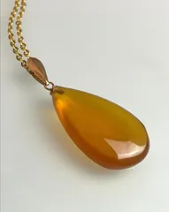 本鼈甲バタフライネックレス 本鼈甲バタフライネックレス ヴァンドーム青山 白蝶貝