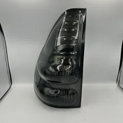 【美品】TOYOTA トヨタ ランドクルーザープラド PRADO 120系 LEDテールランプ スモーク 左側 即日発送