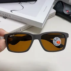 2024年最新】フェラーリ レイバンの人気アイテム - メルカリ