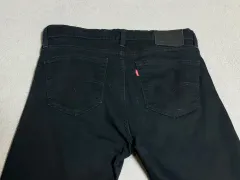 34 LEVI'S(リーバイス) 510 ブラックジーン ブラックデニム 被害を受けた地震 デニム