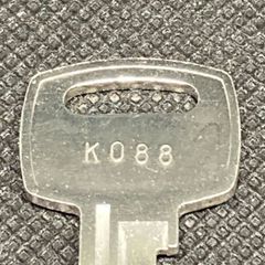 オフィス家具　鍵　中古　コクヨ　K088　書庫　ロッカー　メーカー純正