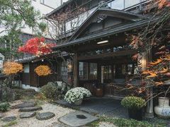 紅波紋縁銀彩大皿 10客 ※バラ売り・アソート売り可 - メルカリ