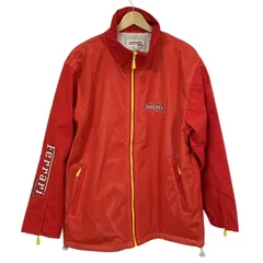 FERRARI 刺繍ロゴ入りデザインジャンパー　　　新品未使用品　Mサイズ　黒 希少✨ フェラーリ レーシングジャケット ブルゾン 企業ロゴ F1