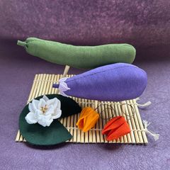 お盆飾り　　 ハンドメイド　ちりめん　精霊馬　蓮　ほおずき　新盆　お盆　帰省のサムネイル