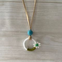 めがねホルダー　首掛けグラスホルダー『フラワー』グリーン　ハンドメイド