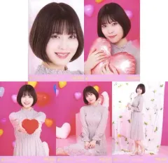 伊藤純奈(乃木坂46) 日経エンタ 直筆サイン入りチェキ 2025年最新