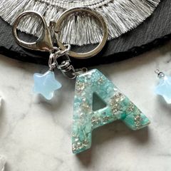 amazonite×glas stone レジンイニシャルキーホルダー　A