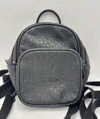 アディダス　オリジナルス　ミニリュック