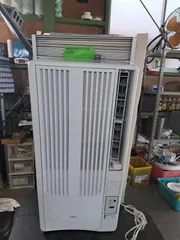 エアコン　窓用　新品未開封　KOIZUMI　KAW-1952/W Amazon | KOIZUMI 【高さ75cmのコンパクト設計】窓用エアコン
