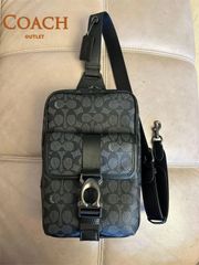 【新作】　COACH BECK CM378 コーチバッグ ベックパック ボディーバッグ ショルダーバッグ クロスボディー 斜め掛け アウトレット品 メンズ　チャコール×ブラック