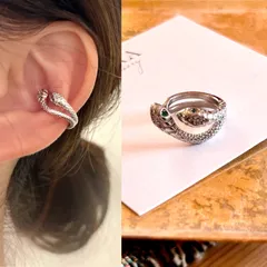 Snake double face earcuff  ダブル　スネーク フープ　イヤーカフ　1個売り　上品　イヤーカーフ　個性的　フープ　イヤリング　ピアス　お洒落　シンプル　大人　蛇　ヘビ