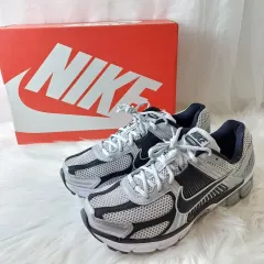 新品未使用】Nike Zoom Vomero ズーム ボメロ 5 29cm