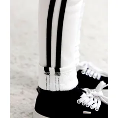 Bee【♪クーポン利用で20％OFF♪】裏起毛ラインレギンス◇ホワイト×黒ライン裏起毛◇韓国子供服 韓国子ども服 韓国こども服 キッズ 女の子 男の子 スパッツ 伸縮性 ストレッチ 100 110 120 130 140 150