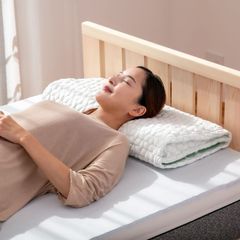 Item thumbnail for item a18589e6-e2fc-46ba-ab8c-4557225e1a6a