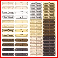 【新着商品】PH PandaHall 120個入 メタルタグ ワッペン 刺繍タグ 打刻プレート ハンドメイドタグボタン ラベル 帽子 衣類 縫製用ラベル バッグ ポーチ アンティークゴールド シルバー カン付き 合金 素材 25.5x6mm