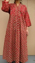 マライカ アジャラクプリント ロングスカート レッド系 中古　最終価格 マライカ アジャラクプリント ロングスカート レッド系 中古