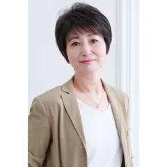 ☆ TCK.耐熱ショコラブラック ☆ プリシラ ミセスウィッグ ミニマムショート A-111 プリシラ ウィッグ フルウィッグ ショート 自然 ボブ 黒髪 大人 コスプレ かつら 着物 可愛い おしゃれ ブラック ブラウン 20代 30代 40代 50代