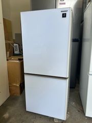 TOSHIBA 2ドア冷蔵庫 ホワイト Amazon.co.jp: 東芝 冷蔵庫 幅47.9㎝ 153L セミマットホワイト