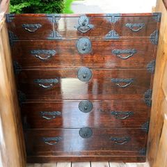 某有名骨董市買入品 アンティーク家具 桜木作 高級家具 時代物 桜 美品 古箪笥 伝統工芸品 古民具 骨董 和風キャビネット チェスト 一品