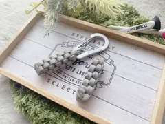 パラコード✶ゴルフティーホルダー✶ミニタイプ✶カラビナ色変更可✶グレー単色