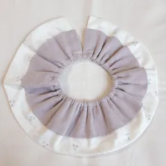 \\着画あり◎//  フリルスタイ　ハンドメイド　スタイ　出産祝い　ギフト　よだれかけ