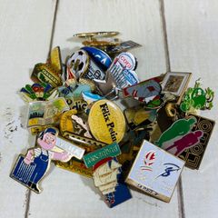【フランス直輸入】ピンズ 30個 まとめ ピンバッジ ヴィンテージ 留め具付 J014n