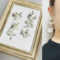 【ダブルフラワー(S)】花嫁　パール　フラワー　ピアス　3連　ピアス　大ぶり　淡水パール　ブライダル　ウェディング　ドレス　結婚式　花嫁　華やか　揺れる　花　花びら　トレンド　前撮り　成人式　和装　振袖