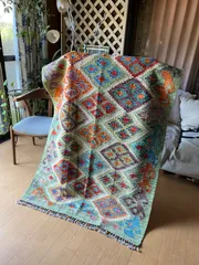 135x183cm手織りキリム 可愛いミックス色合い細かい織り