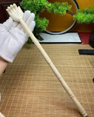 天然マンモス牙美しい手作り彫刻　1孫の手　痒み搔き棒 天然マンモス牙美しい手作り彫刻 1孫の手 痒み搔き棒 - メルカリ