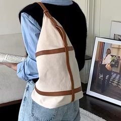 キャンバスバッグパック　アイボリー×キャメル