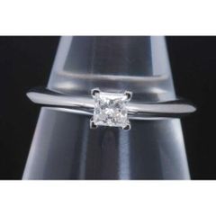 ティファニー ソリティア プリンセス ダイヤモンド リング PT950 プラチナ ダイヤ 0.31ｃｔ I-VVS1-EX【鑑定書付】