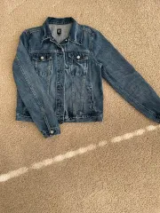 GAP(ギャップ) デニムジャケット デニム ジャケット GAP ZARA(ザラ) cos h ＆ m LEVI'S(リーバイス) GUESS(ゲス)