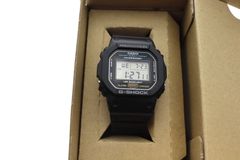 【美品】G-SHOCK　DW-5600UE-1JF　スクエアモデル　ブラック　国内正規品
