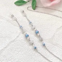 魅惑的なスワロフスキーイラデサント(ライトブルー) お花  ✧︎ メガネチェーン