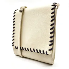 【良品】 YVES SAINT LAURENT イヴサンローラン ポシェット ショルダーバッグ 小物入れ フラップ 編み込み カサンドラ 総柄 ゴールド金具 ロゴ型押し 肩掛け 斜め掛け シボレザー レディース ホワイト 白色