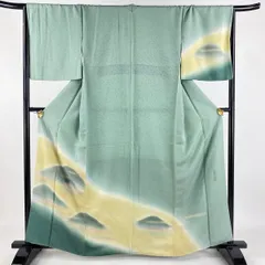 付下げ 身丈162cm 裄丈68cm L 袷 落款 山並み 霞 金銀彩 ぼかし 薄緑 正絹 秀品 【中古】