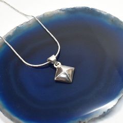 ピラミッド シルバーネックレス ひし形