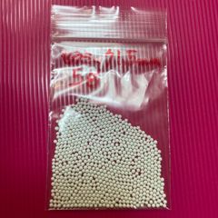 【在庫限りで終了】耳つぼ用 ファインセラミックス粒のみ★ 1.5mm 5g入り 金属アレルギーの人でも安心★ 耳つぼ セルフ リフトアップ ダイエット デトックス 頭痛 パッチリ目元 多量パックのサムネイル