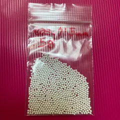 【在庫限りで終了】耳つぼ用 ファインセラミックス粒のみ★ 1.5mm 5g入り 金属アレルギーの人でも安心★ 耳つぼ セルフ リフトアップ ダイエット デトックス 頭痛 パッチリ目元 多量パック