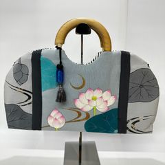 ★-31 ハンドバッグ ウッドハンドル 着物 浴衣 和服 アートデザイン 蓮の花 フリンジ付き 内側ストライプ レディース バッグ