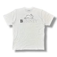 sacai Bunney EugTシャツ sacaiの“チューリップ”刺繍3レイヤーコートやTシャツ、バニー