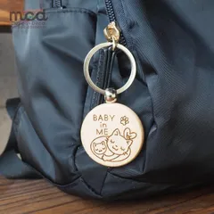（キーホルダー）木製 マタニティキーホルダー アルファベット マタニティマーク 1個 ウッドバーニング バッグ アクセサリー