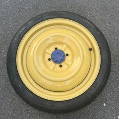 トヨタ TOYOTA スペアタイヤ テンパータイヤ 応急タイヤ T125/70D16 96M 14年37週 製造 留め具 付 NHP10 アクア より取外し ①